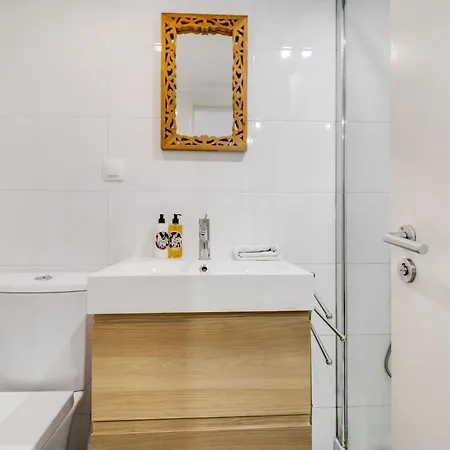 024 A - In The Heart Of Alfama Apartment