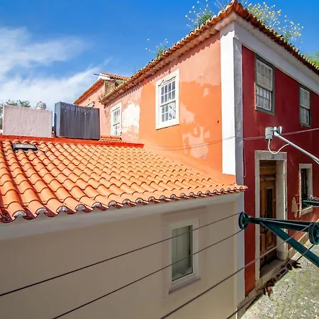 024 A - In The Heart Of Alfama * Lissabon