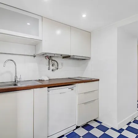 In The Heart Of Alfama * Lizbona